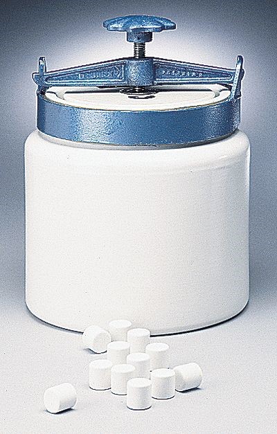 氧化铝强化瓷研磨罐, 0.5 加仑